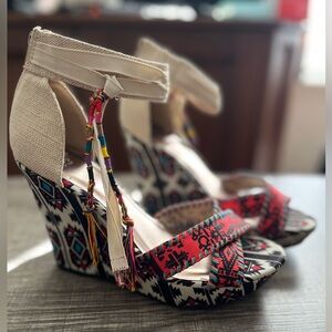 BKE Multicolor Tribal Wedge Sandals